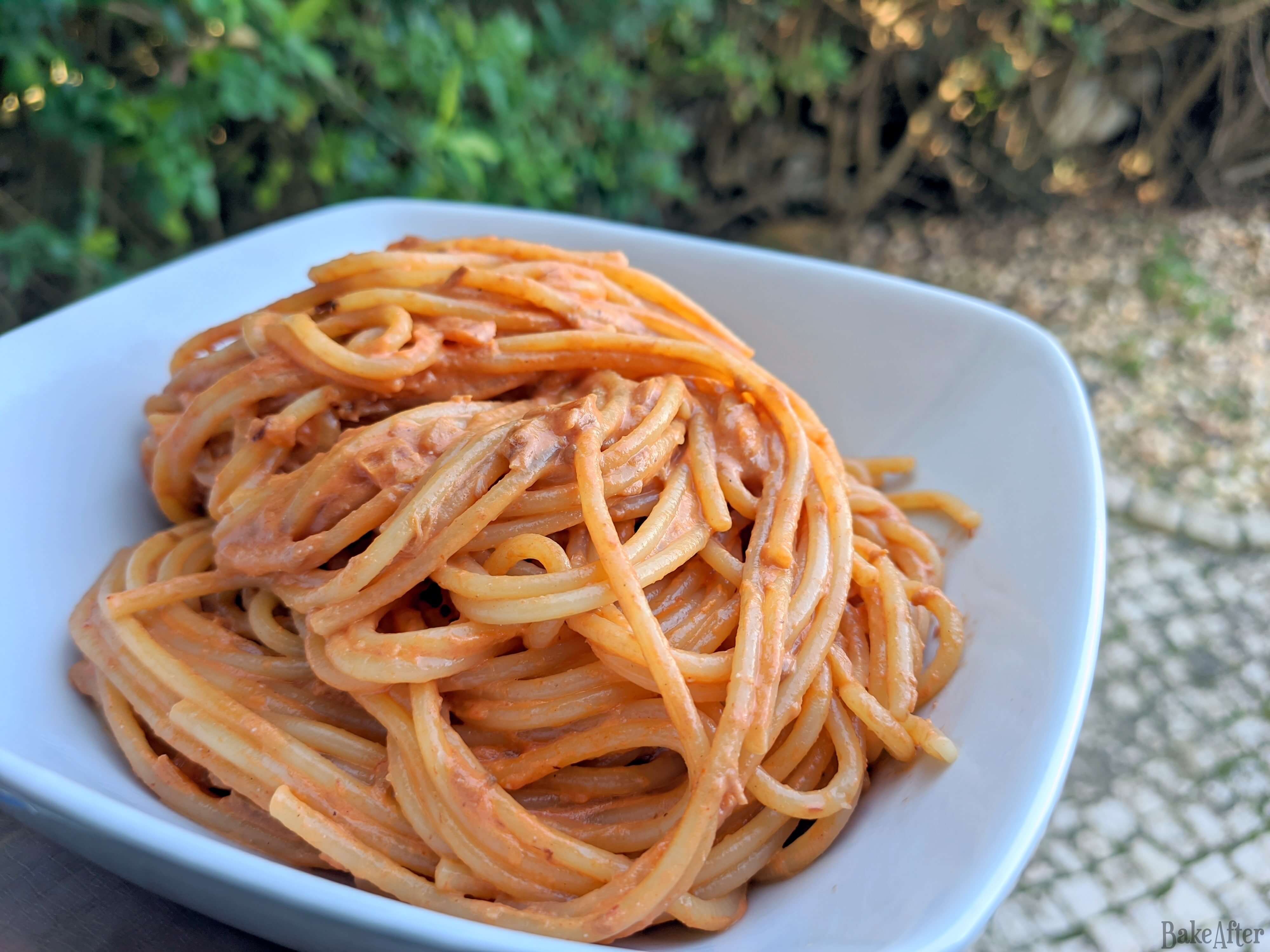 Creamy Pink Sauce Tomato Tuna Spaghetti · Bake After Recipe